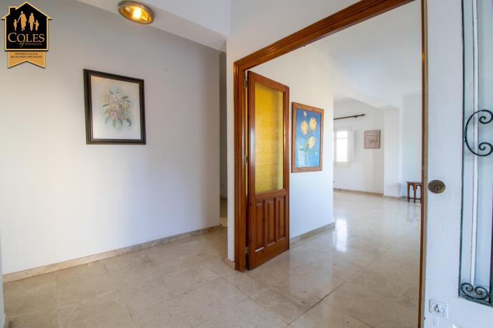 Image No.6-3 Bed Apartment for sale