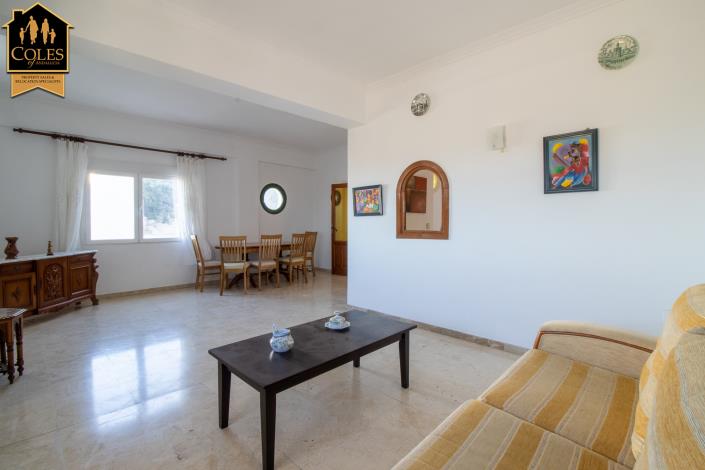 Image No.8-3 Bed Apartment for sale