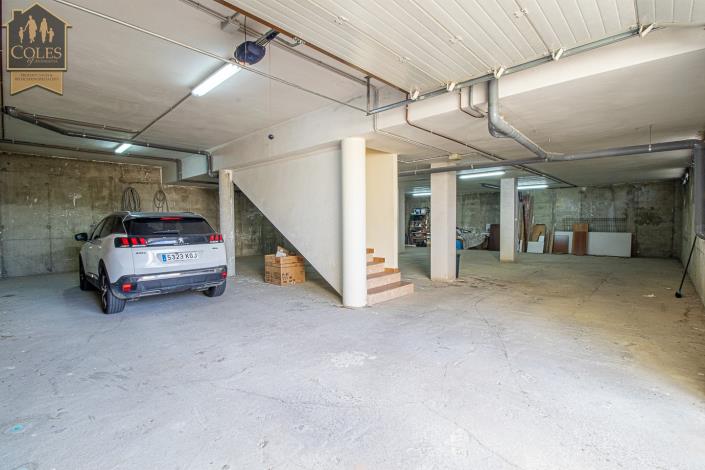 Image No.34-5 Bed Villa / Detached for sale