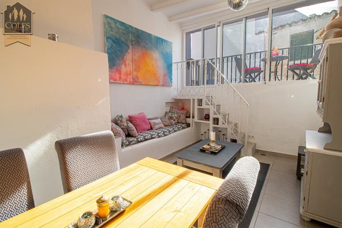 Image No.14-2 Bed Townhouse for sale