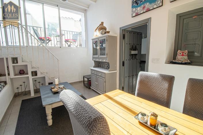 Image No.15-2 Bed Townhouse for sale