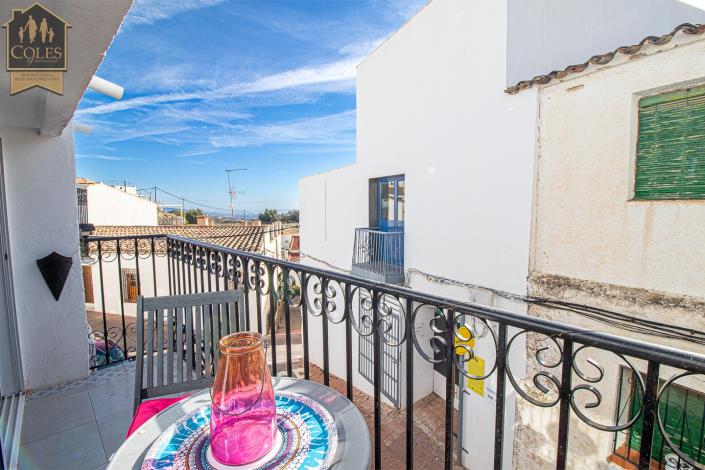 Image No.18-2 Bed Townhouse for sale