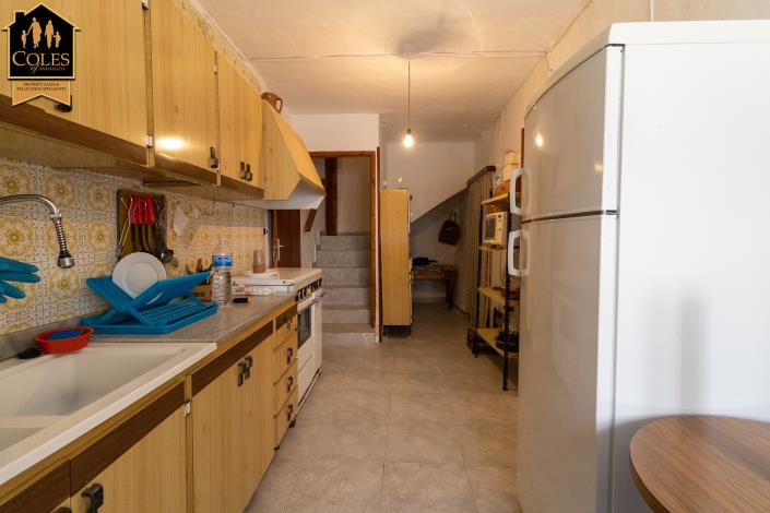 Image No.12-5 Bed Townhouse for sale