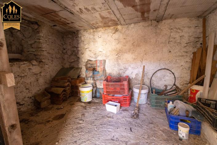 Image No.26-5 Bed Townhouse for sale