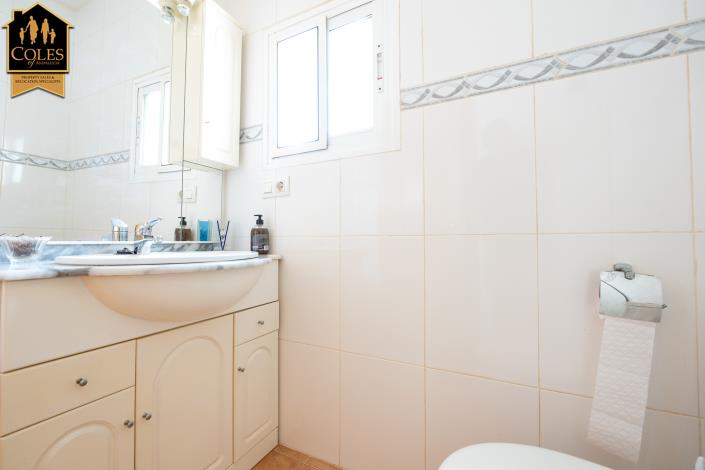 Image No.18-5 Bed Townhouse for sale