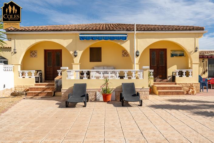 Image No.18-7 Bed Villa / Detached for sale