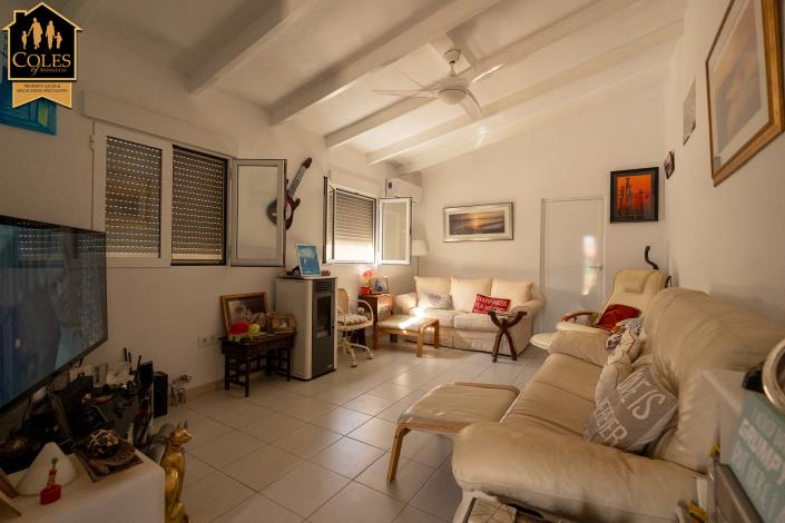 Image No.45-7 Bed Villa / Detached for sale