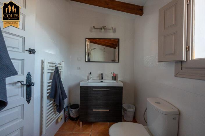 Image No.21-6 Bed Villa / Detached for sale