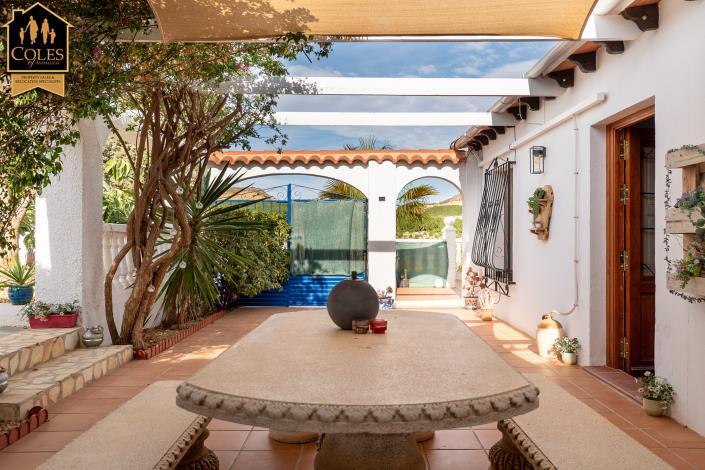 Image No.53-6 Bed Villa / Detached for sale