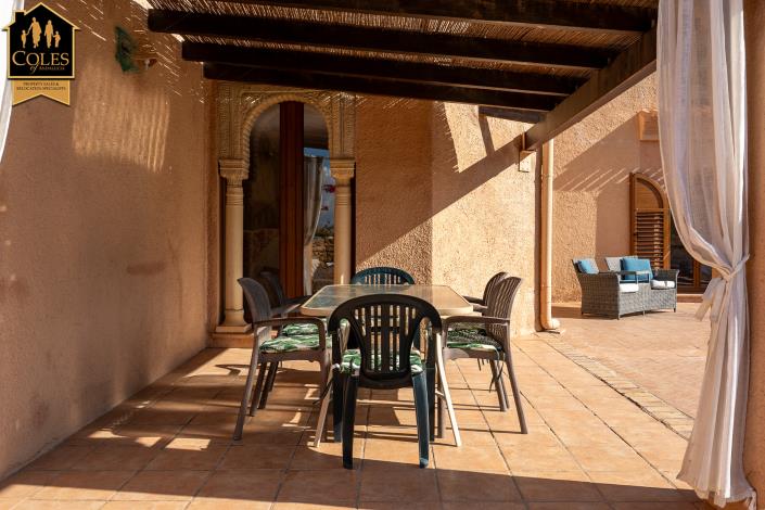 Image No.8-3 Bed Villa / Detached for sale