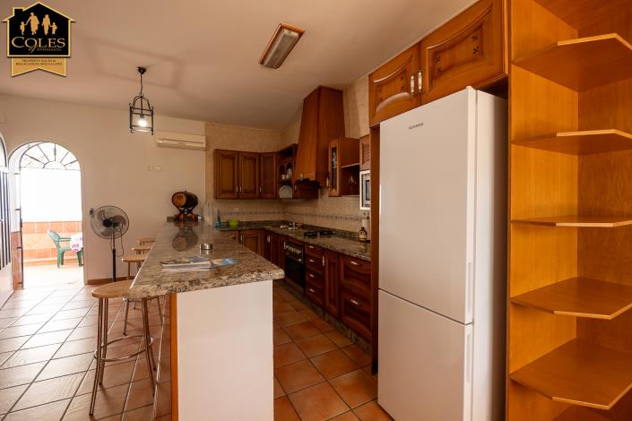 Image No.22-6 Bed Villa / Detached for sale