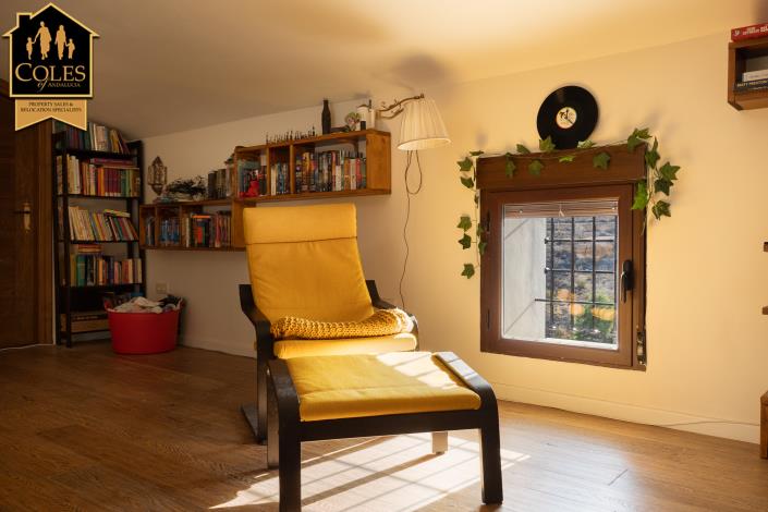 Image No.28-7 Bed Cortijo for sale