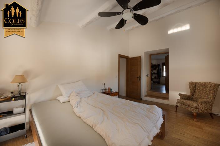 Image No.31-7 Bed Cortijo for sale