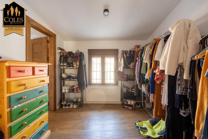 Image No.32-7 Bed Cortijo for sale