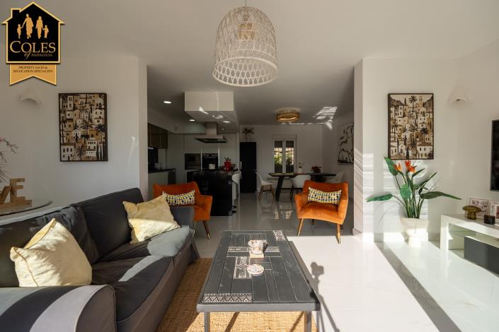 Image No.37-4 Bed Villa / Detached for sale