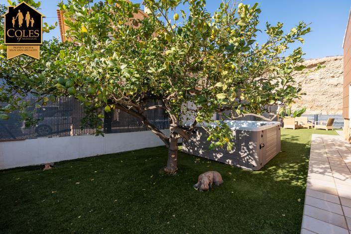 Image No.38-4 Bed Villa / Detached for sale