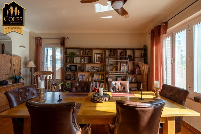 Image No.24-3 Bed Villa for sale