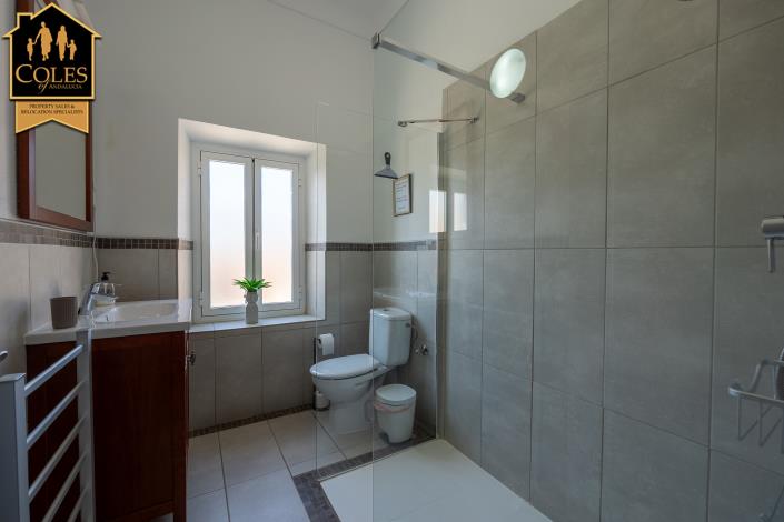 Image No.29-3 Bed Villa for sale