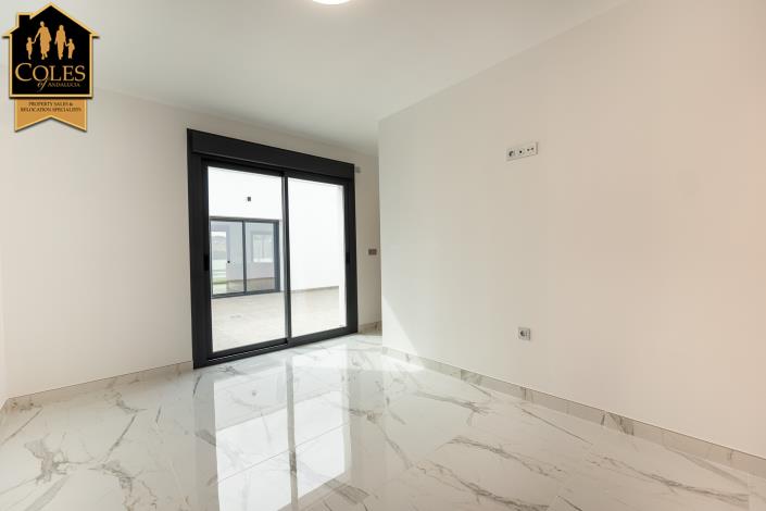 Image No.21-3 Bed Villa / Detached for sale