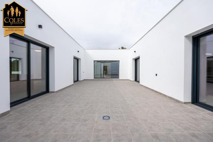 Image No.22-3 Bed Villa / Detached for sale