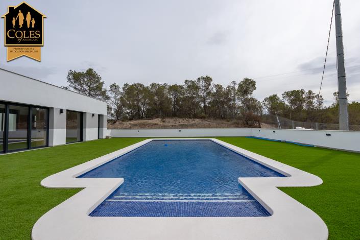 Image No.24-3 Bed Villa / Detached for sale