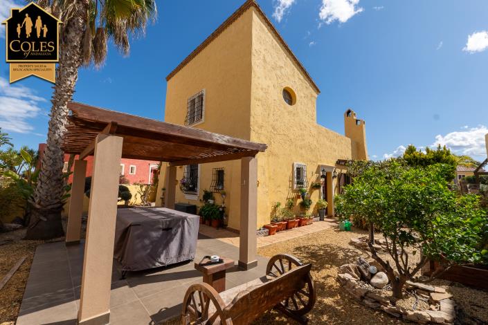 Image No.10-3 Bed Villa / Detached for sale