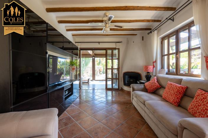 Image No.13-3 Bed Villa / Detached for sale