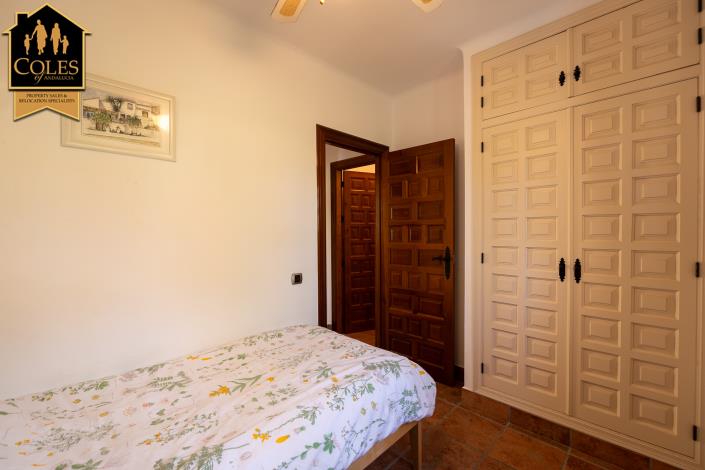 Image No.20-3 Bed Villa / Detached for sale