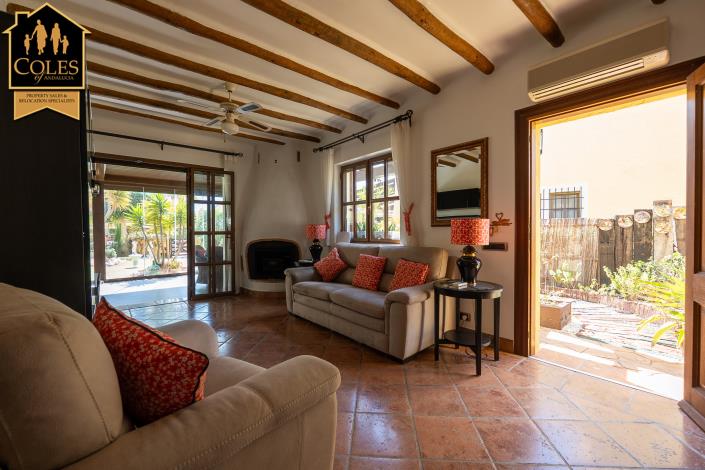 Image No.24-3 Bed Villa / Detached for sale