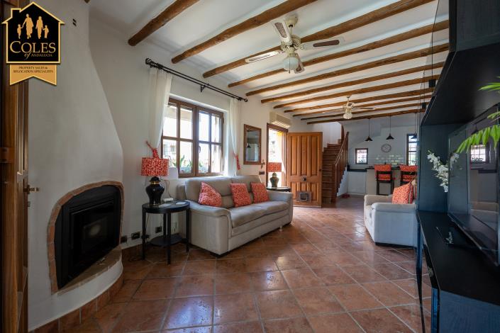 Image No.27-3 Bed Villa / Detached for sale