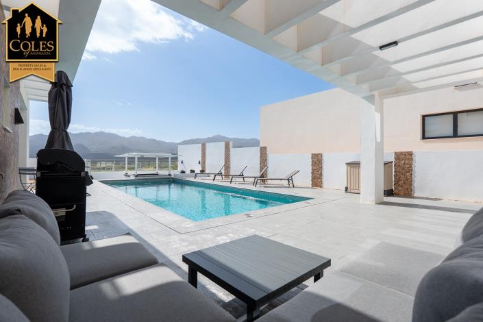 Image No.3-3 Bed Villa / Detached for sale