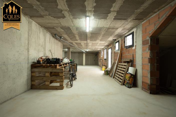 Image No.29-3 Bed Villa / Detached for sale