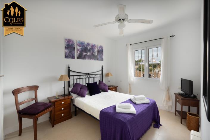 Image No.25-4 Bed Villa / Detached for sale