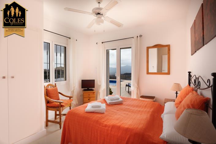 Image No.29-4 Bed Villa / Detached for sale