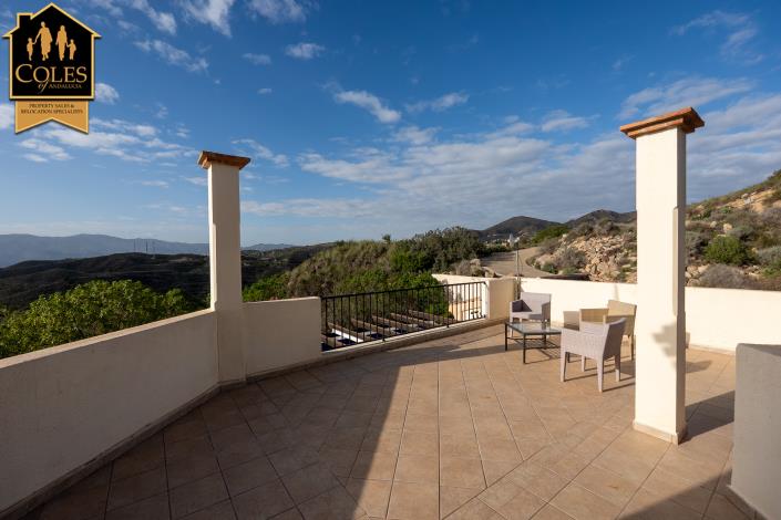 Image No.37-4 Bed Villa / Detached for sale