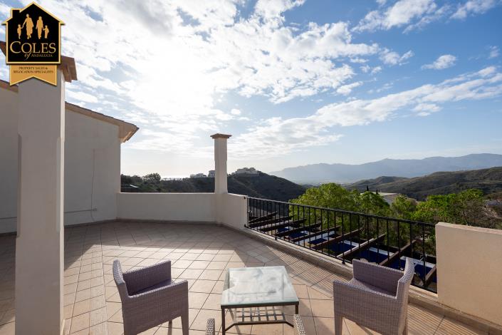 Image No.38-4 Bed Villa / Detached for sale