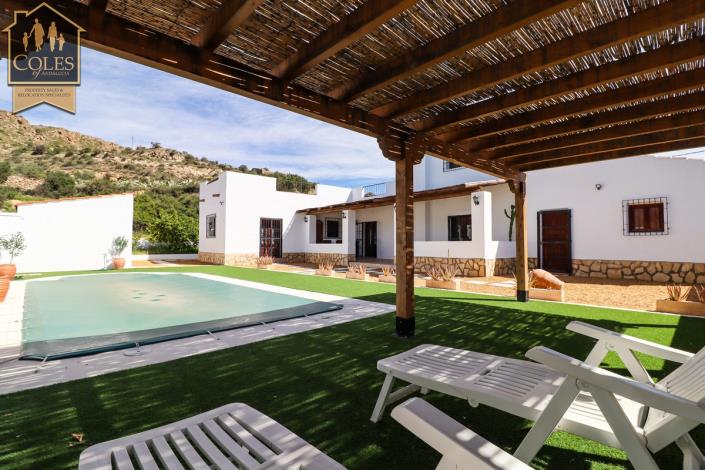 Image No.13-4 Bed Villa / Detached for sale