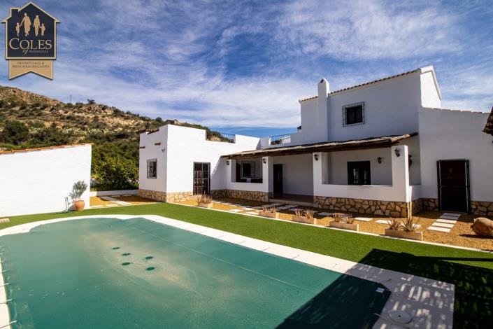 Image No.14-4 Bed Villa / Detached for sale