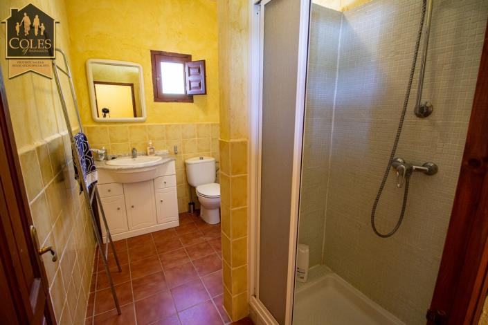 Image No.48-4 Bed Villa / Detached for sale