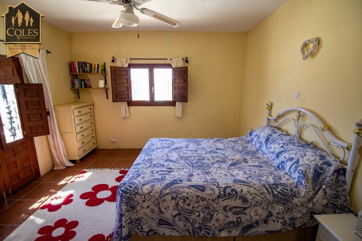 Image No.52-4 Bed Villa / Detached for sale