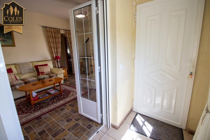 Image No.20-3 Bed Villa / Detached for sale