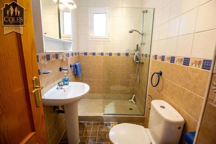 Image No.35-3 Bed Villa / Detached for sale