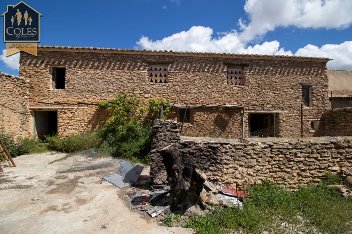 Image No.6-6 Bed Townhouse for sale