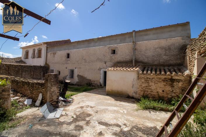 Image No.7-6 Bed Townhouse for sale