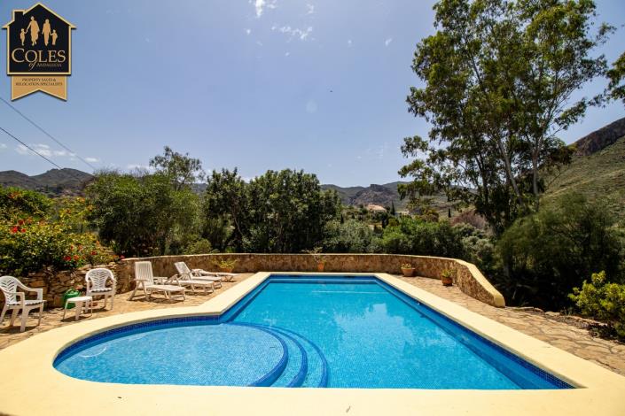 Image No.9-5 Bed Villa / Detached for sale