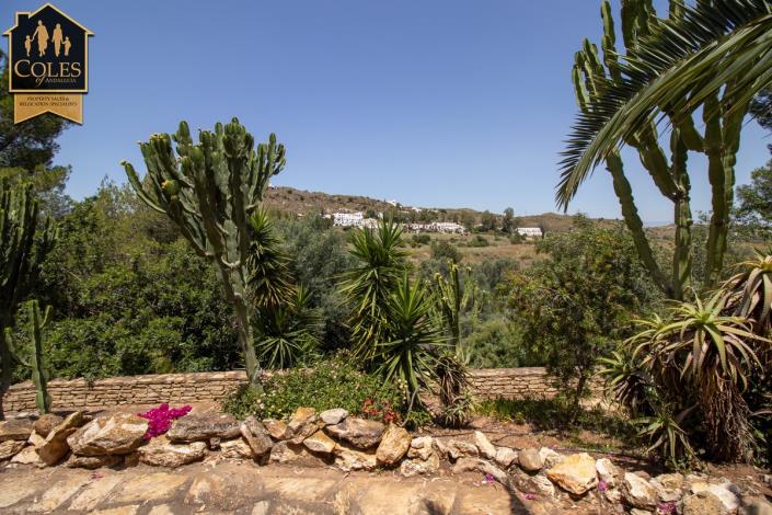 Image No.25-5 Bed Villa / Detached for sale