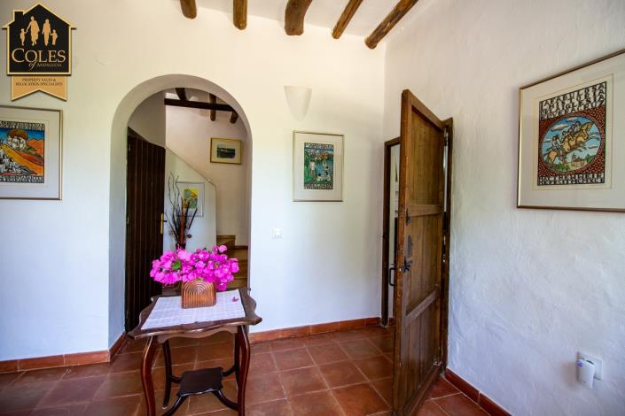 Image No.34-5 Bed Villa / Detached for sale