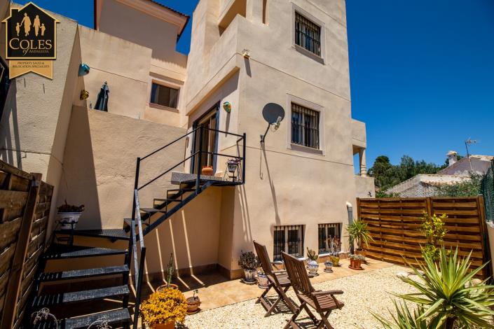 Image No.31-3 Bed Townhouse for sale