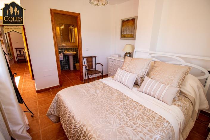 Image No.43-3 Bed Townhouse for sale