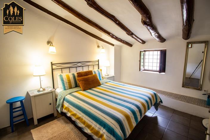 Image No.15-8 Bed Cortijo for sale